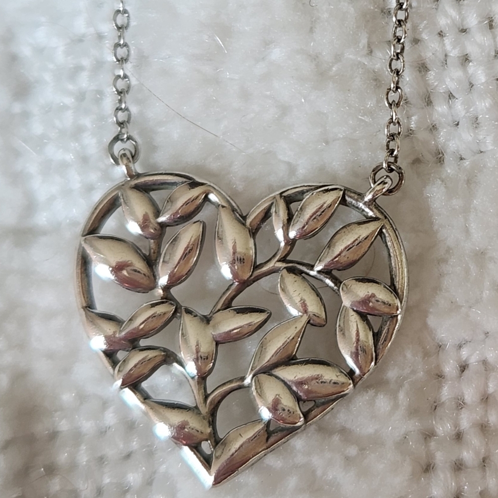 Silver Heart Leaf Necklace